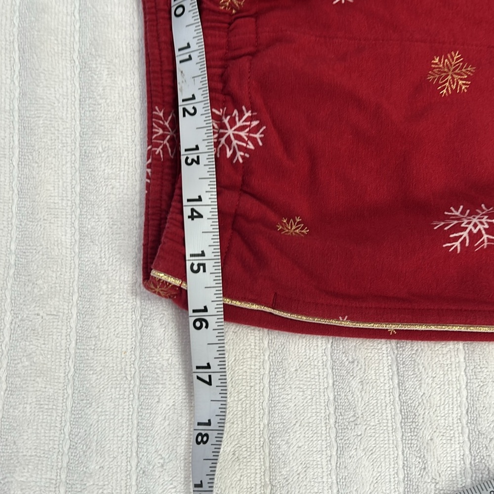 Red Snowflake Pajama Set - Picture 16 of 17